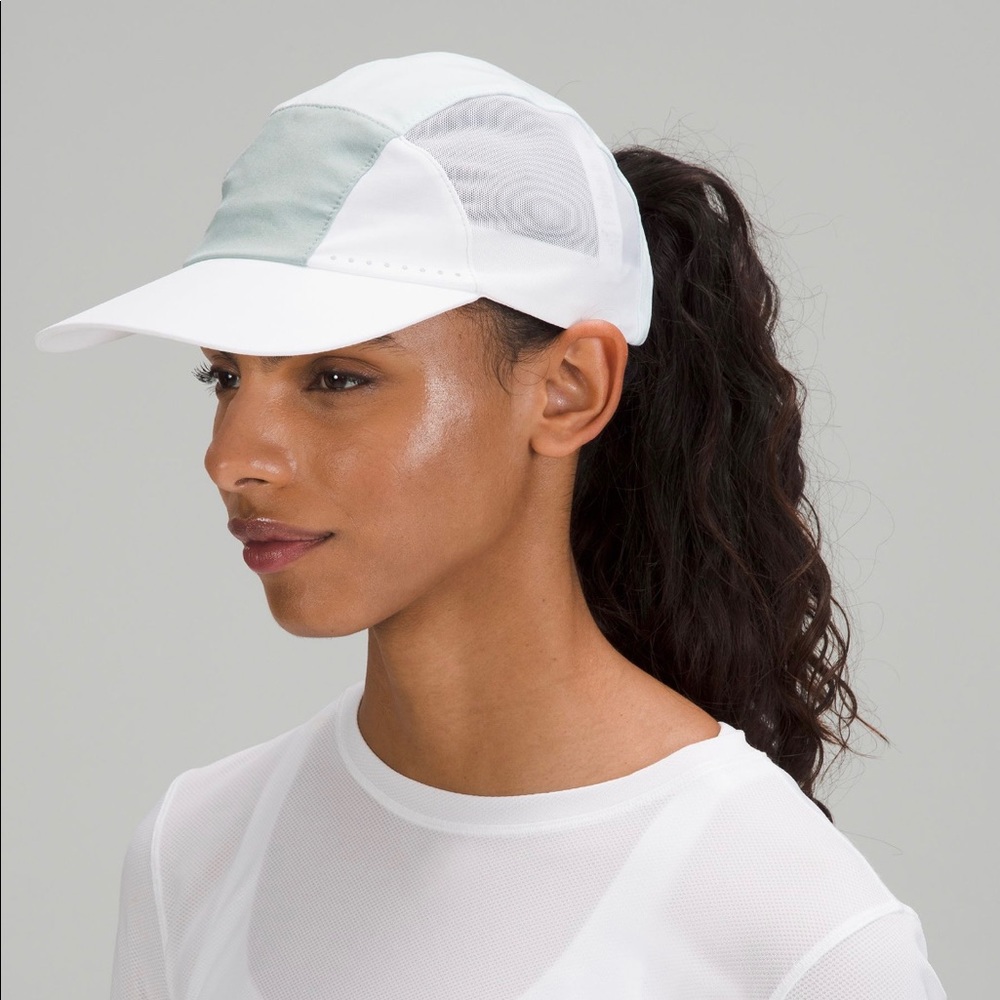 Lululemon Fast and Free Run Hat Elite Women Adjustable (One Size) White Blue